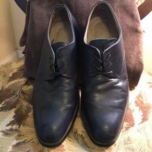 Men’s dress oxfords